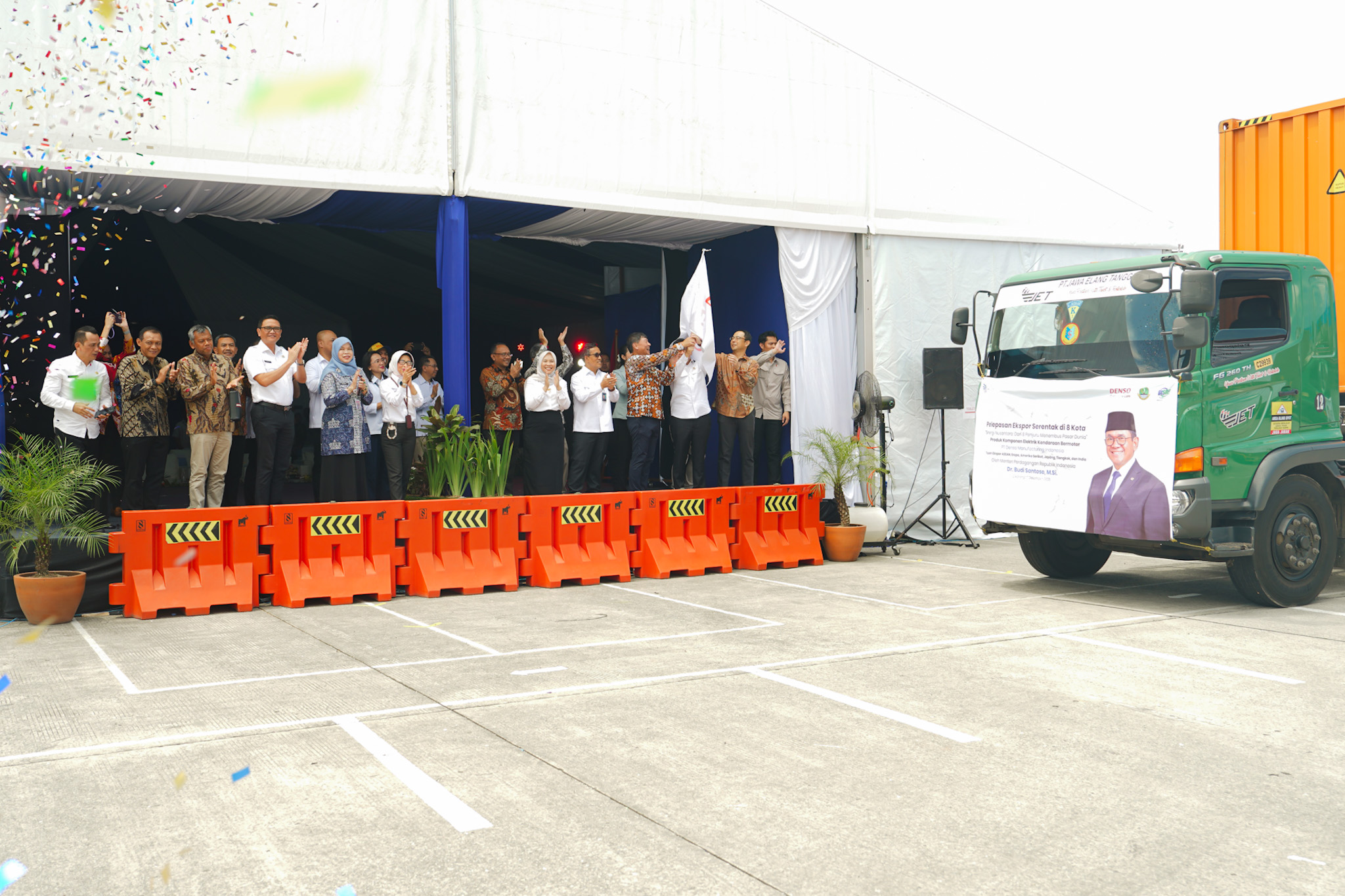 Mendag Pimpin Pelepasan Ekspor Serentak di Bekasi