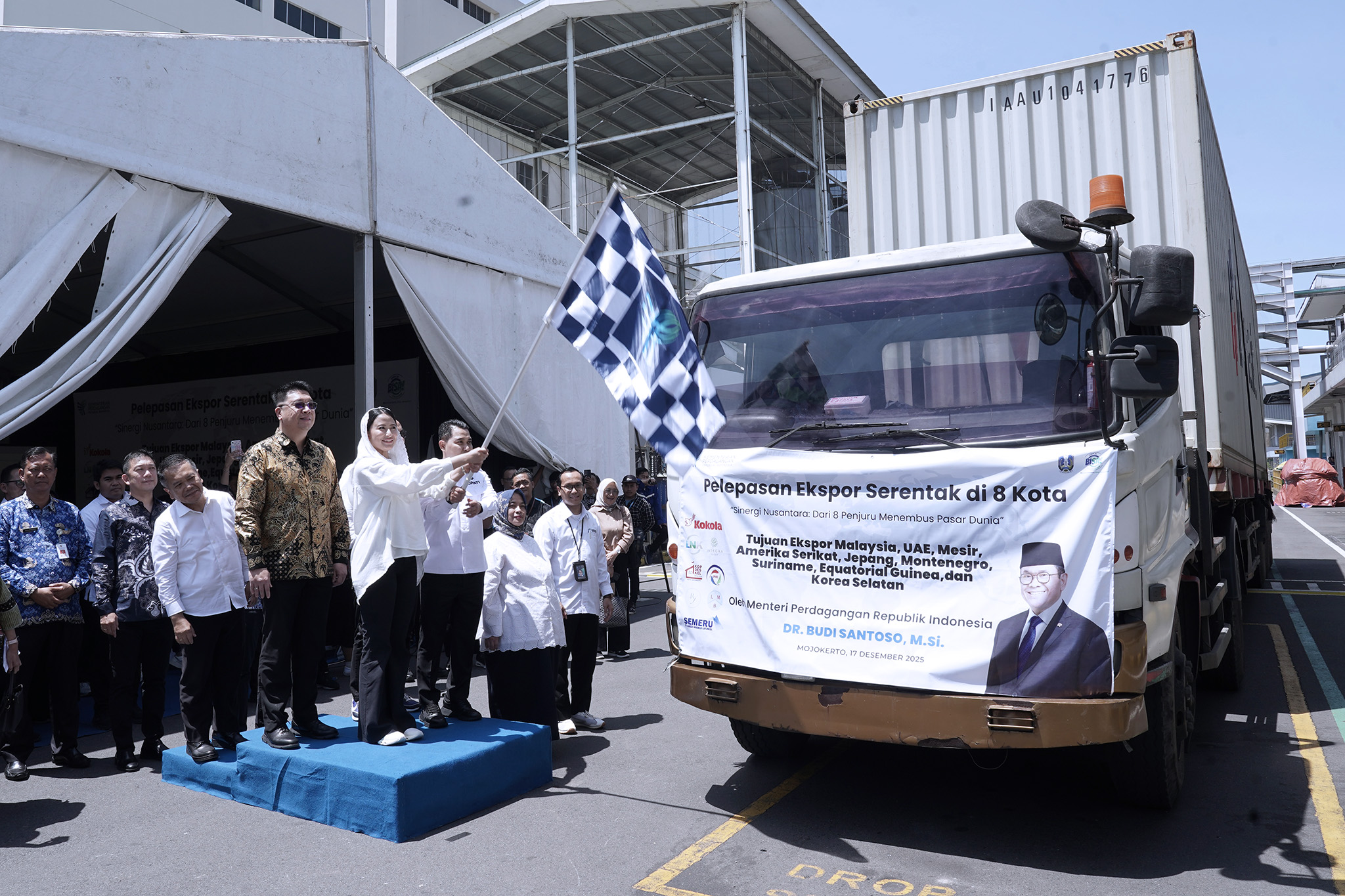 Wamendag pada Pelepasan Ekspor Produk Jawa Timur ke Pasar Global