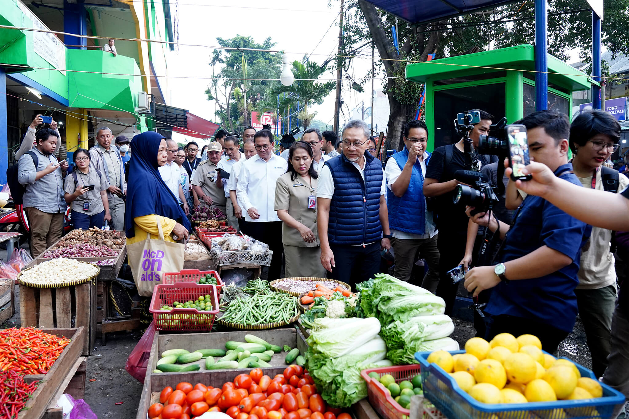 Pemantauan Harga dan Stok Bapok di Pasar Palmerah, Jakarta