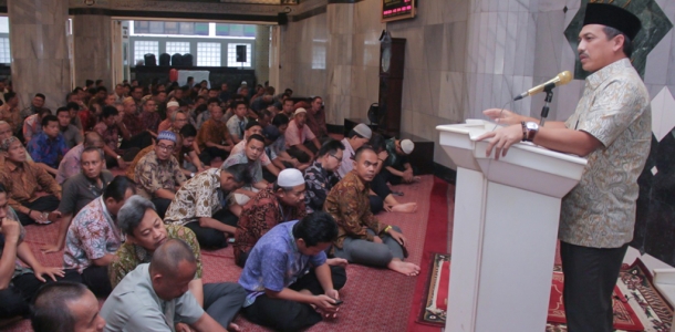 Kementerian Perdagangan mengadakan kegiatan tabligh akbar dalam rangka memperingati Isra Mikraj Nabi Muhammad SAW 1440 H di Masjid Al-Arief Kementerian Perdagangan, Jakarta, Selasa (2/4).