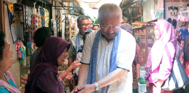 Mendag Pantau Stok dan Harga Bapok di Cirebon