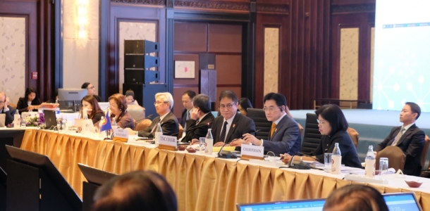 Dirjen PPI selaku Ketua Komite Perunding Perdagangan RCEP menyampaikan laporan perkembangan perundingan RCEP dan isu-isu tertunda yang memerlukan arahan politis dari Menteri RCEP.
