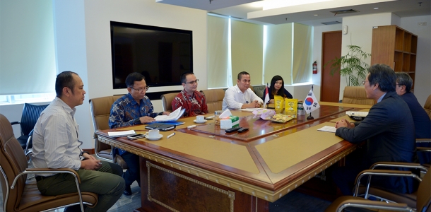 Kedua pihak mengharapkan proses implementasi IK-CEPA dapat dilakukan dengan baik termasuk proses legal scrubbing, penandatangan perjanjian, serta sosialisasi kepada masyarakat yang akan memanfaatkan perjanjian tersebut. Korea Selatan juga mengapresiasi Indonesia yang telah mendorong kemajuan signifikan pada perundingan RCEP.

