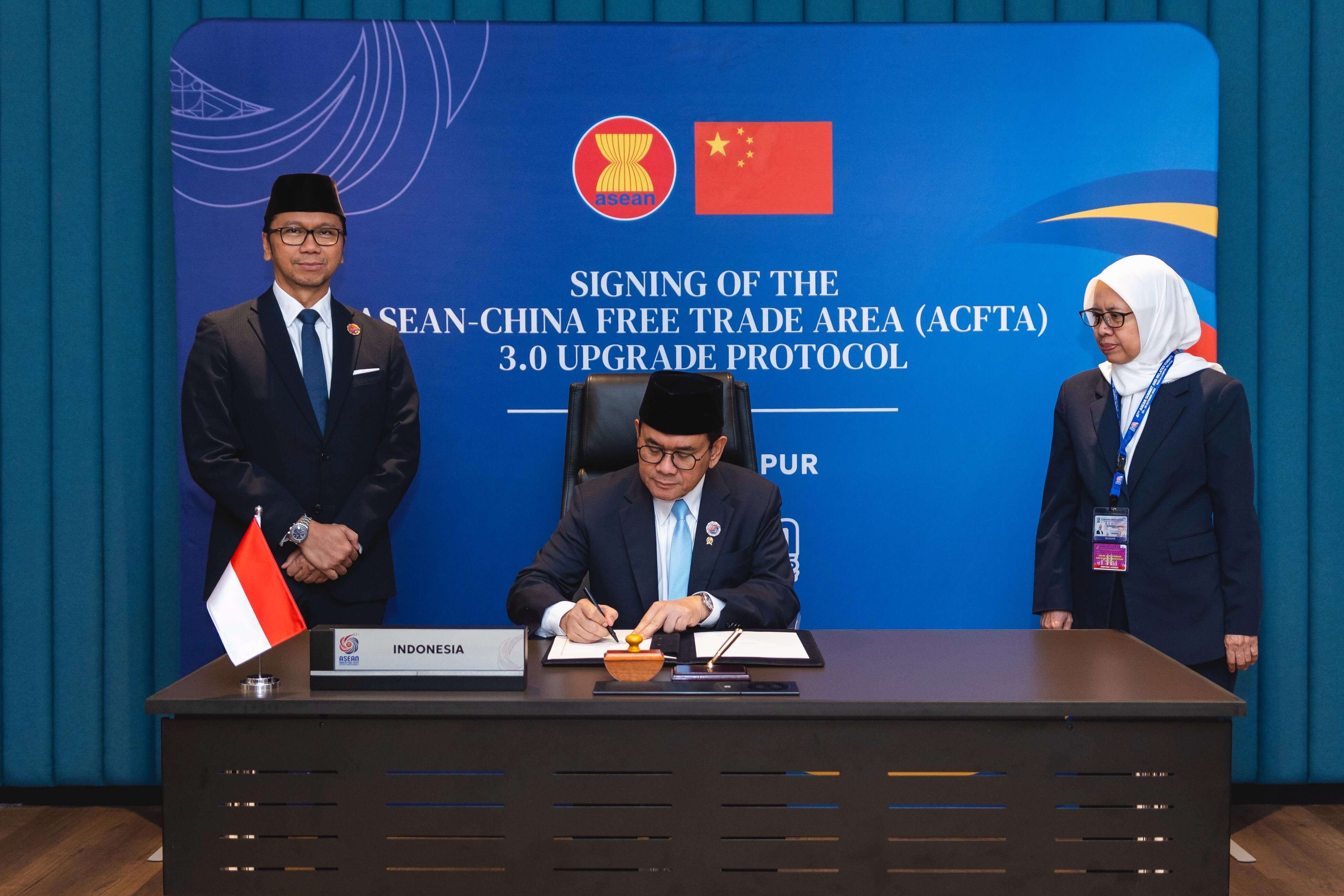 Sebelumnya, Indonesia melalui Mendag Busan telah mendatangani secara resmi dokumen ACFTA 3.0 pada Sabtu (25 Okt).
