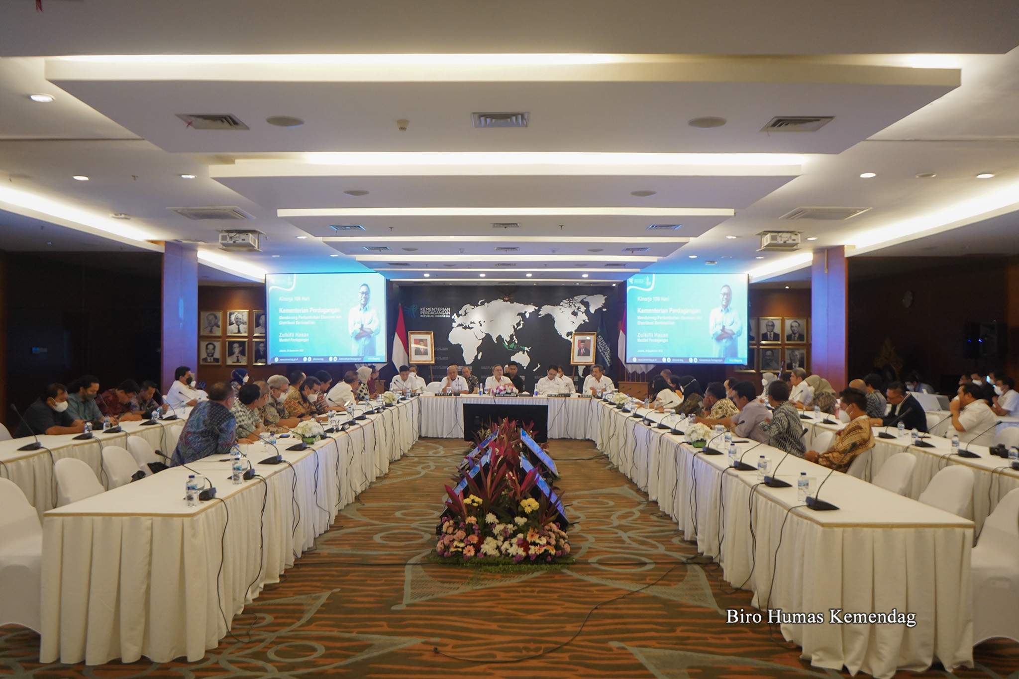 Konferensi Pers 100 Hari Kinerja Menteri Perdagangan