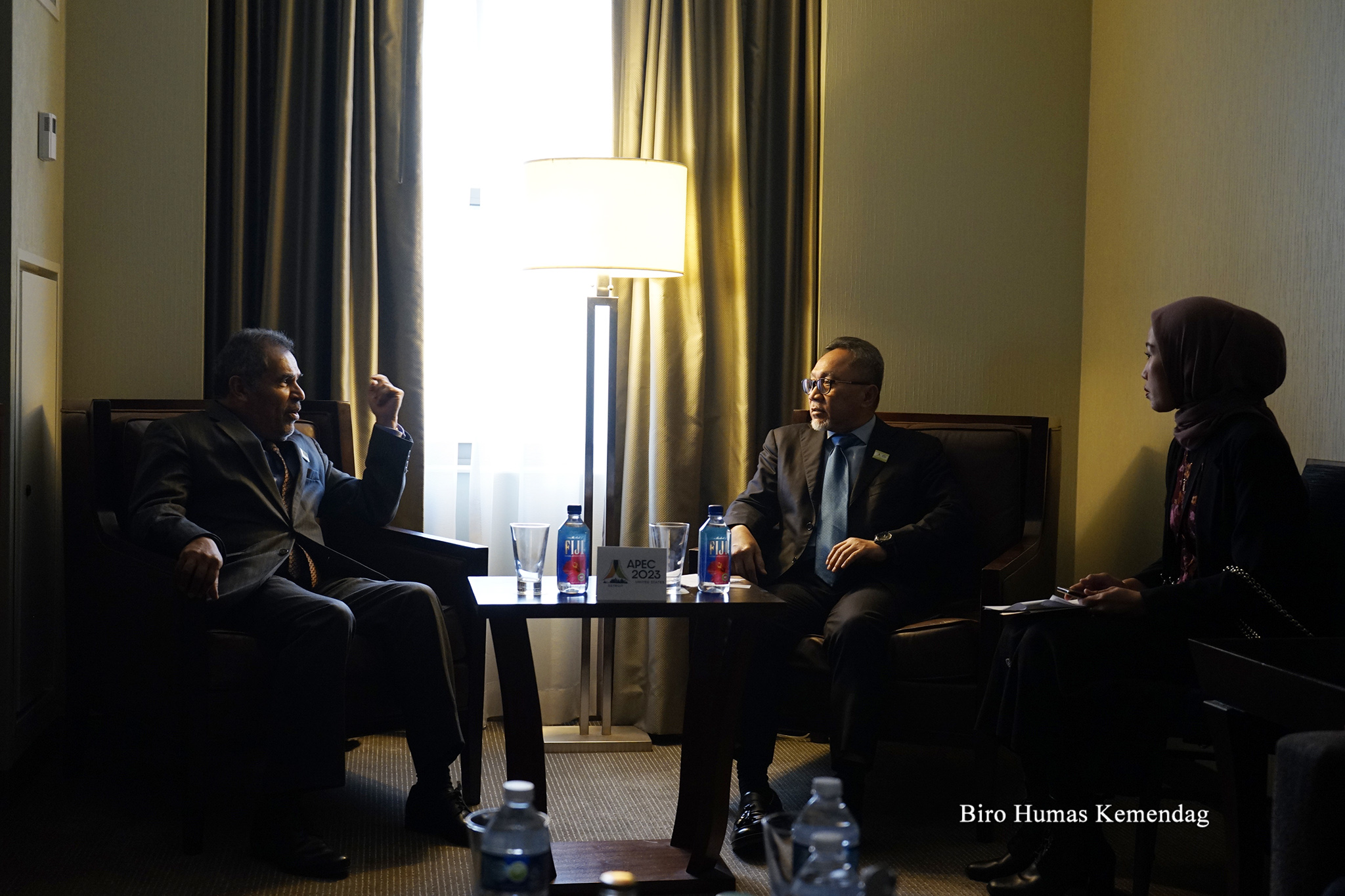 Menteri Perdagangan RI, Zulkifli Hasan melakukan pertemuan bilateral dengan Menteri Perdagangan Luar Negeri dan Pariwisata Peru, Juan Carlos Mathews Salazar di Detroit, Amerika Serikat, Kamis (25 Mei).