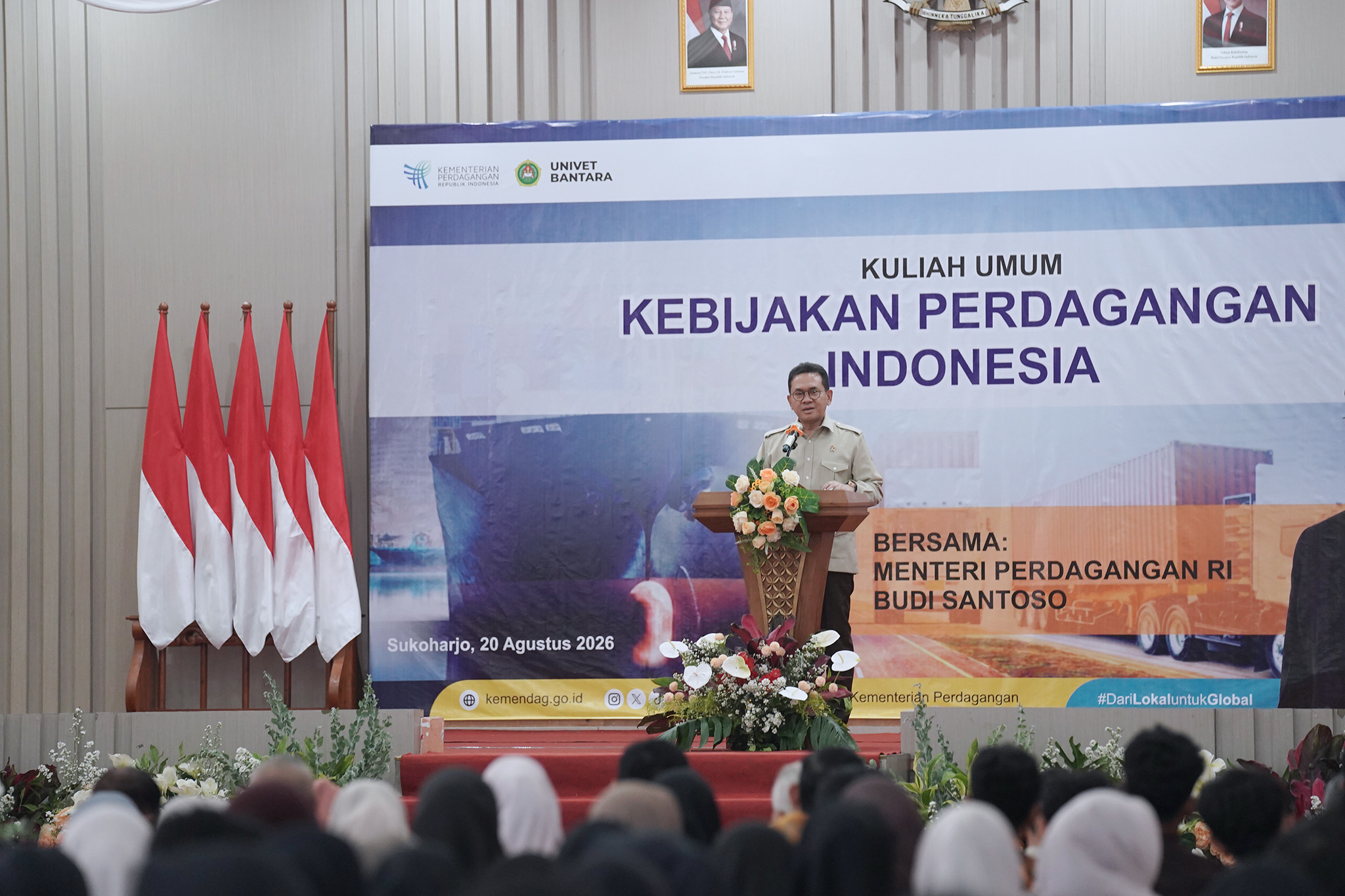 Mendag Busan Beri Kuliah Umum di Universitas Veteran Bantara Sukoharjo