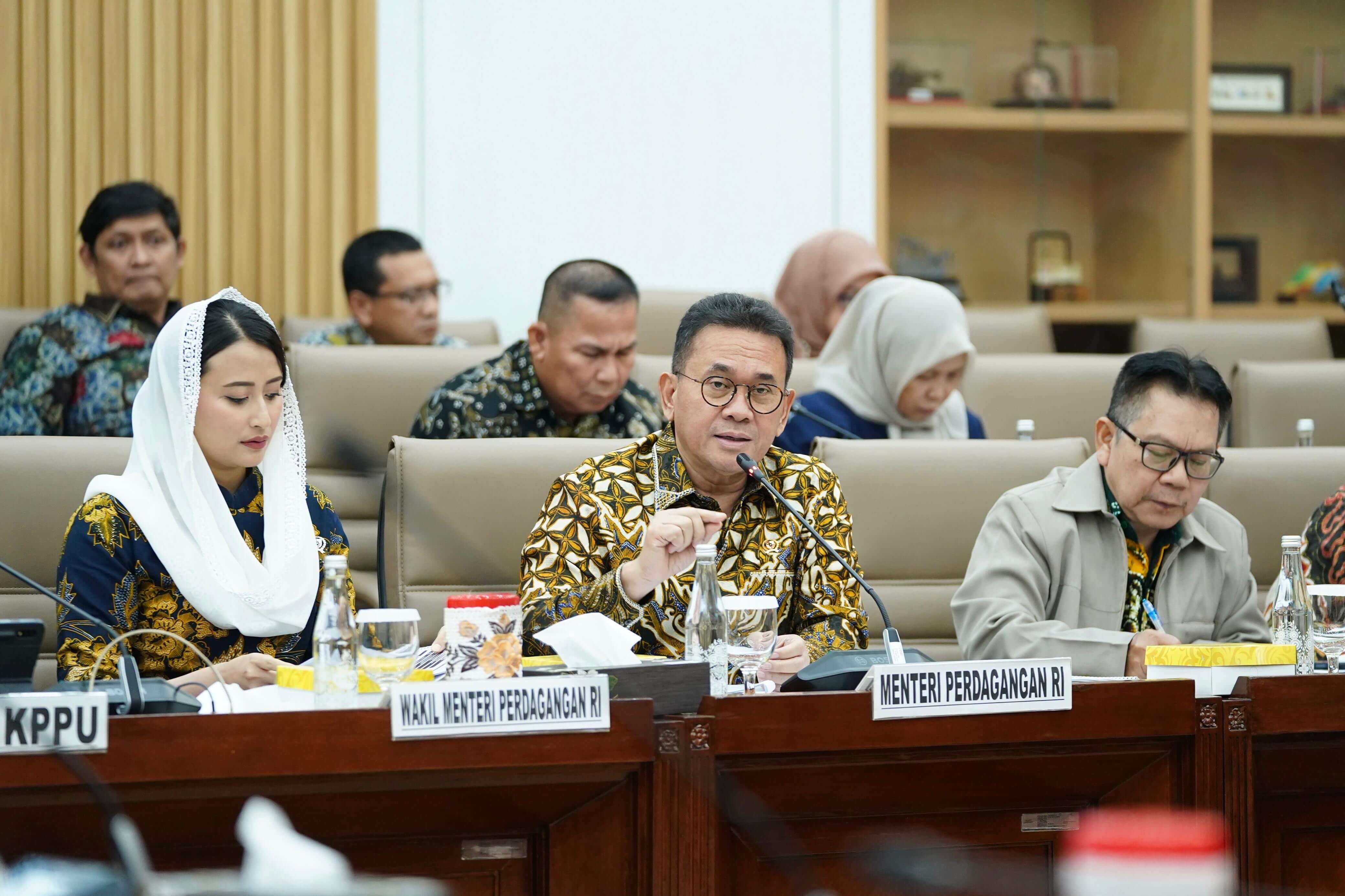 Raker dengan Komisi VI DPR RI Bagian 1, Bahas Penguatan Regulasi PMSE serta Tata Kelola Perdagangan Komoditas dan Aset Digital