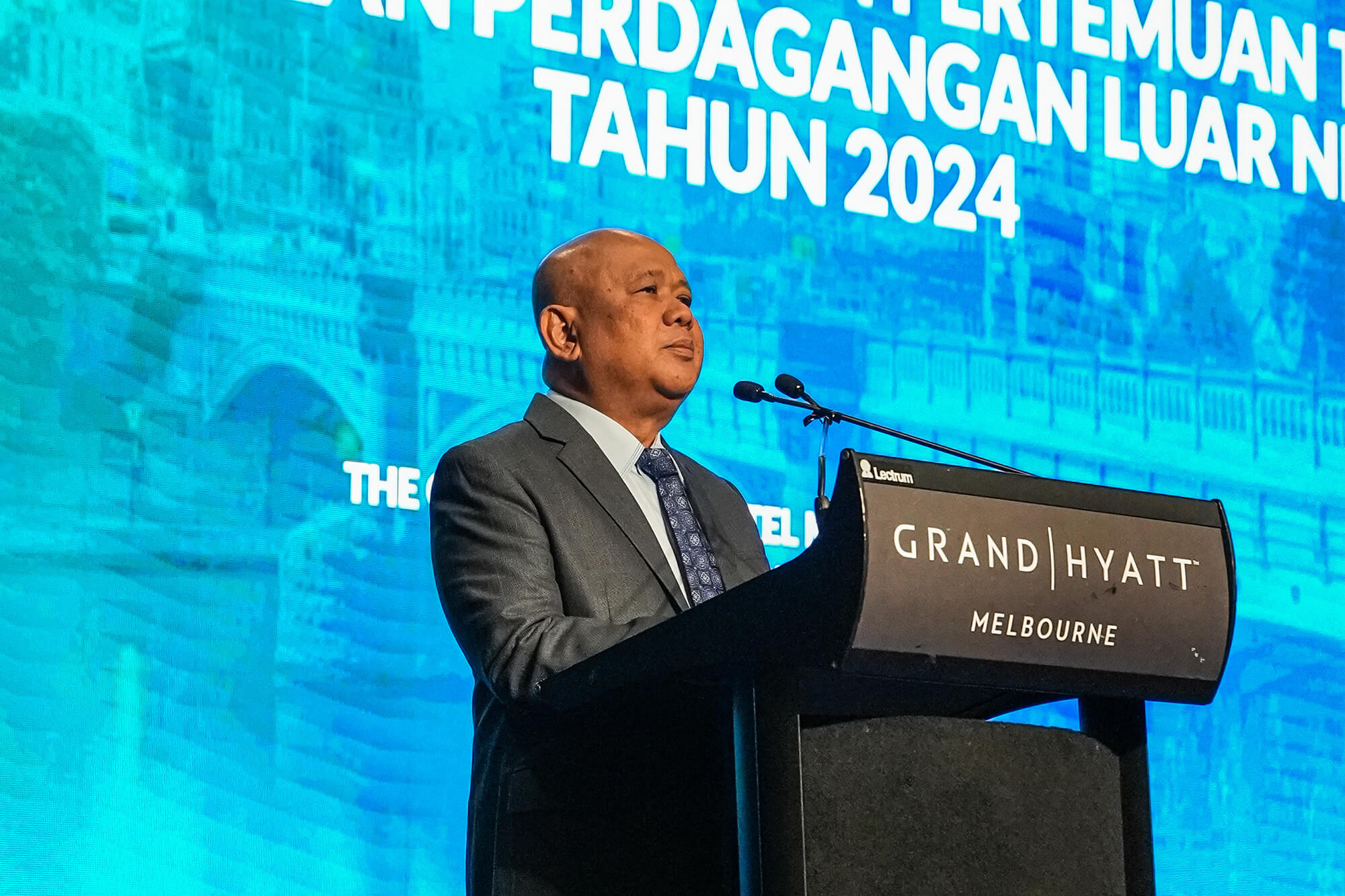 Perdagangan Luar Negeri: Antara Peluang dan Tantangan di Tengah Gejolak Global