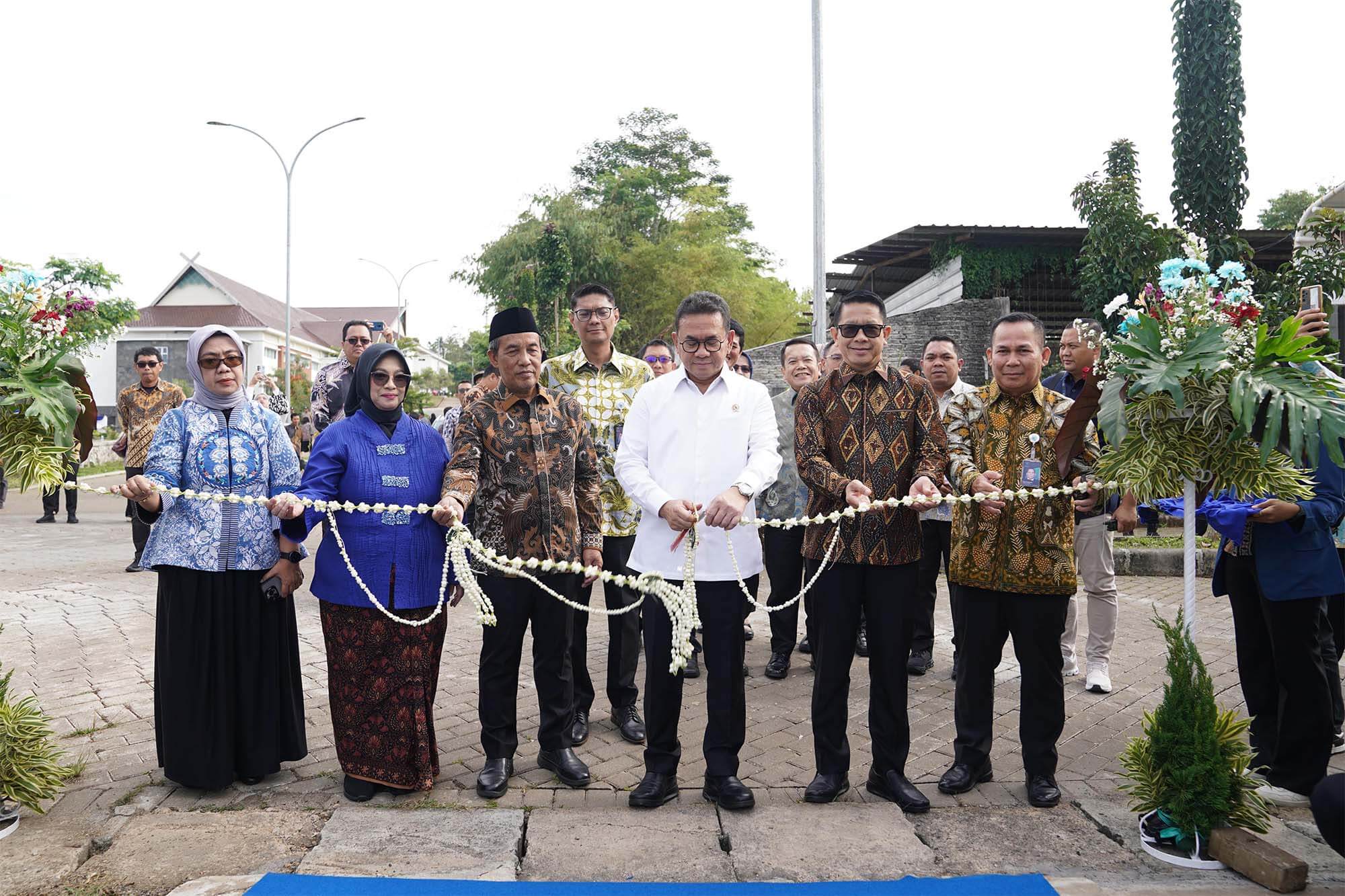 Mendag Resmikan Masjid Al-Mizan Akademi Metrologi dan Instrumentasi, Sumedang