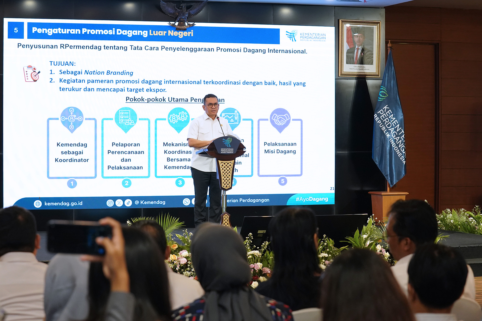 Kemendag Gelar Konferensi Pers Capaian 2024 Dan Program Kerja 2025 FHM6mwoVvOc0G2zjHgQ2VbSalI6cELNSSnQLth4H