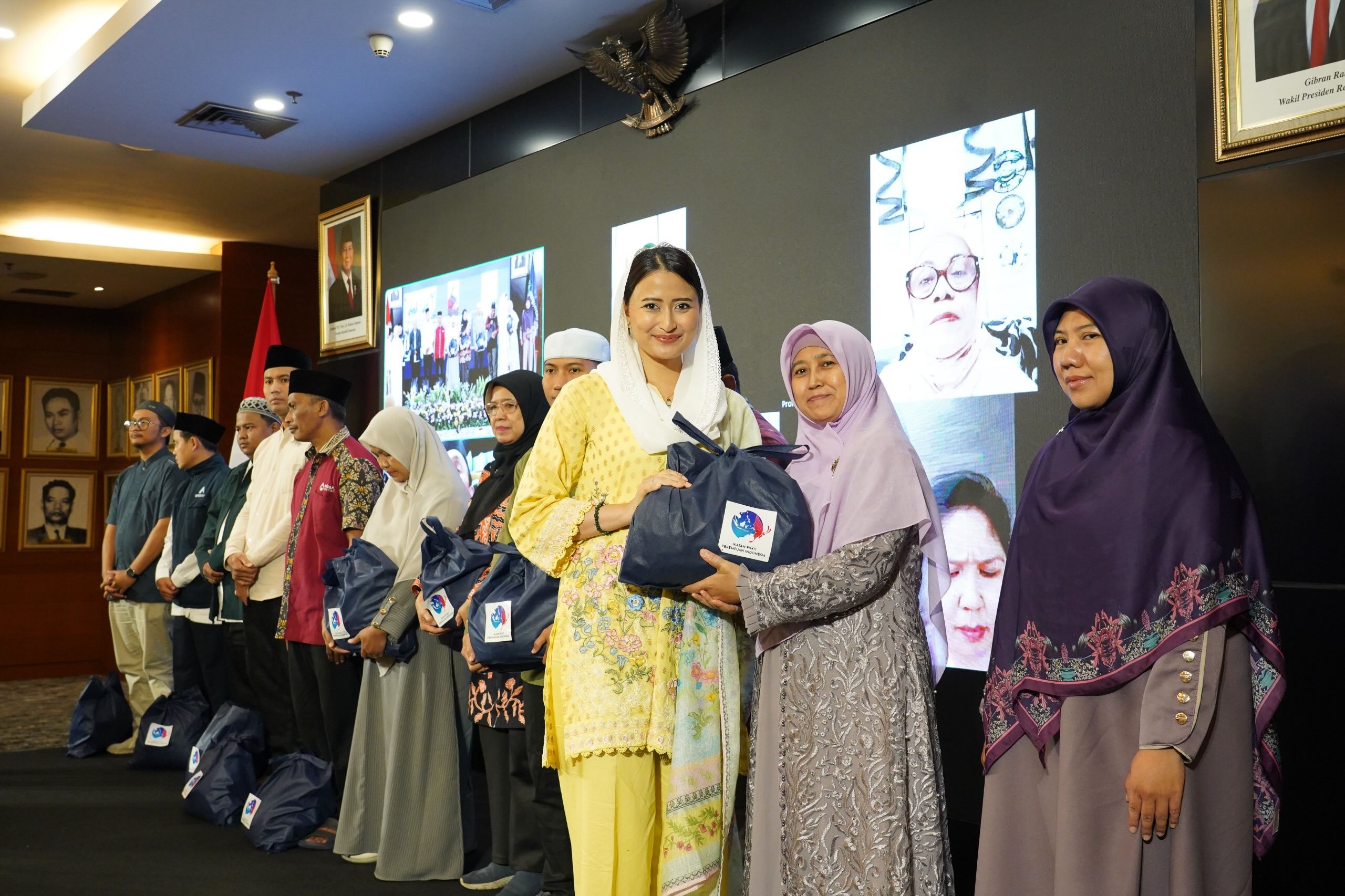 Wamendag Roro Gaungkan Kepemimpinan Perempuan yang Hadirkan Kepedulian Sosial