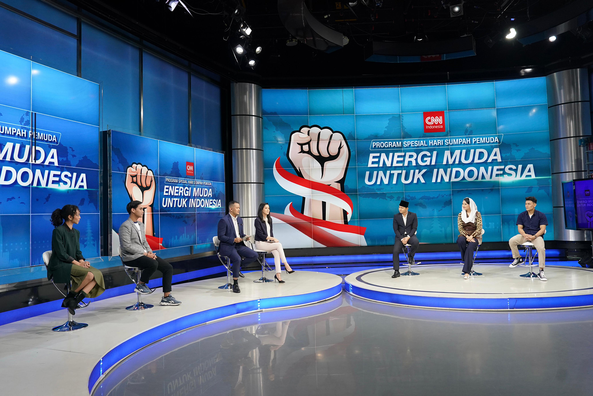 Wakil Menteri Perdagangan, Dyah Roro Esti menjadi salah satu narasumber program spesial Hari Sumpah Pemuda CNN Indonesia yang berlangsung di Jakarta, Selasa (28 Okt). Program ini dimoderatori oleh Heranof Al Basyir dan Ayu Rahmawati.