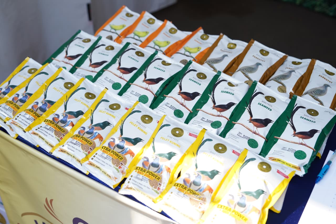Simfoni Kicau yang Gerakkan Ekonomi, Ekosistem UMKM di Balik Gantangan Burung