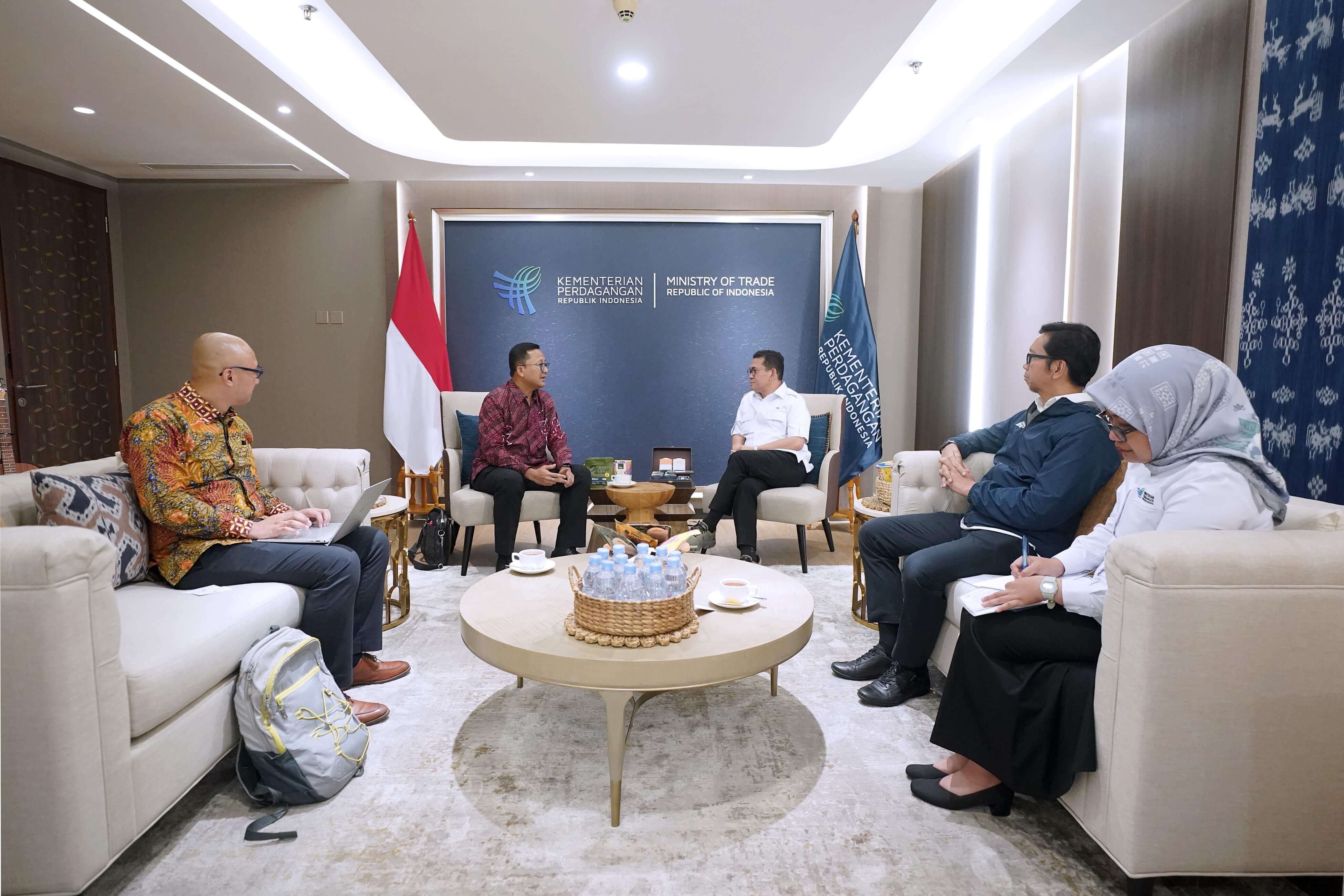 Mendag Menerima Kunjungan Dubes RI Kamerun