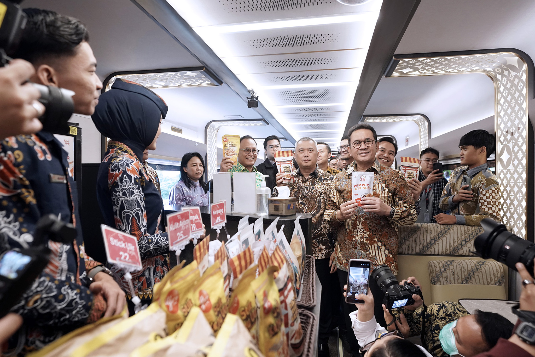 Akses Pasar Jutaan Penumpang, Enam Produk UMKM Pangan Kini Hadir di Kereta Api