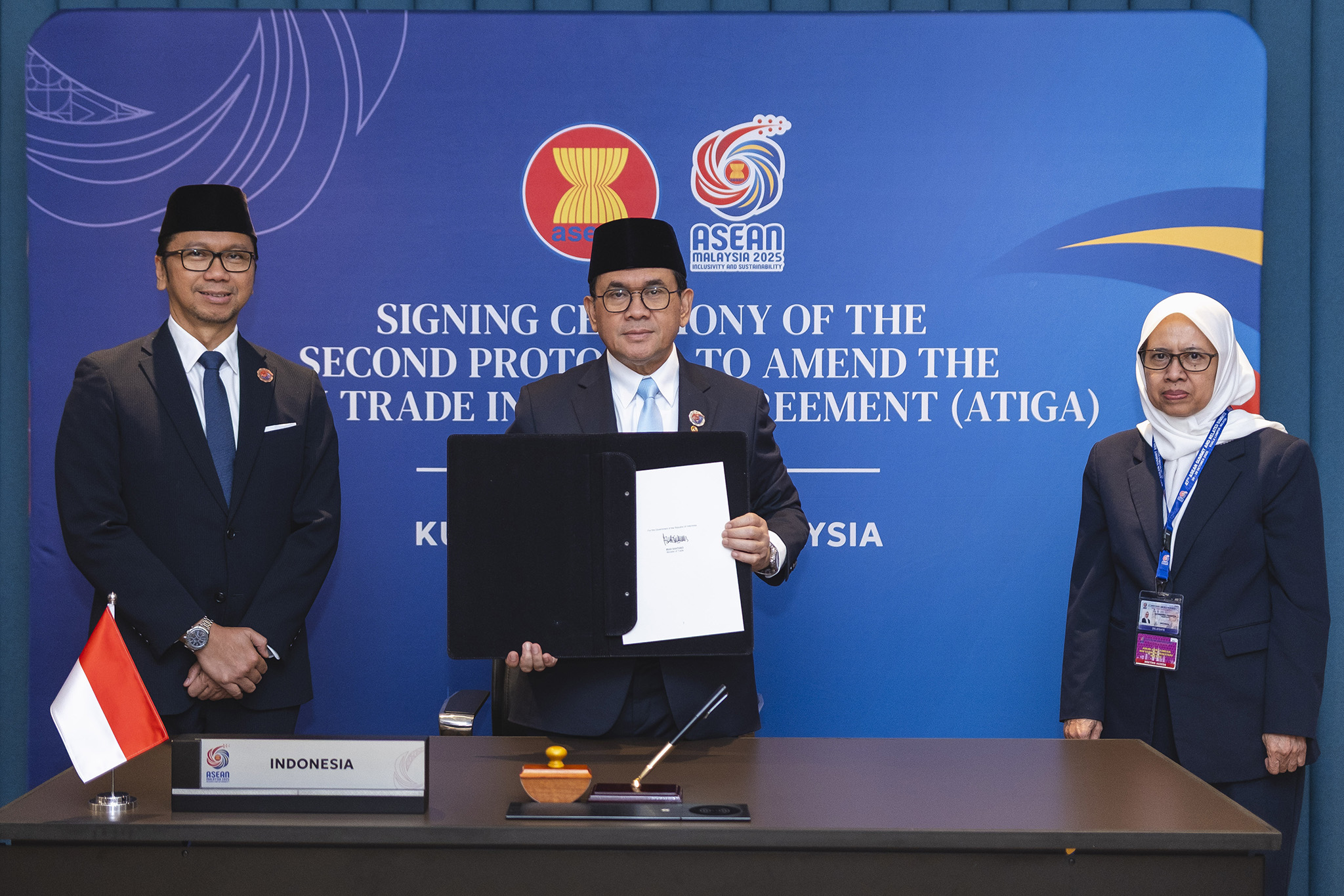 Mendag menyampaikan bahwa penyerahan resmi naskah perjanjian ini menandai komitmen bersama negara-negara ASEAN untuk membangun sistem perdagangan yang modern, inklusif, dan berkelanjutan, guna memperkuat integrasi ekonomi kawasan.
