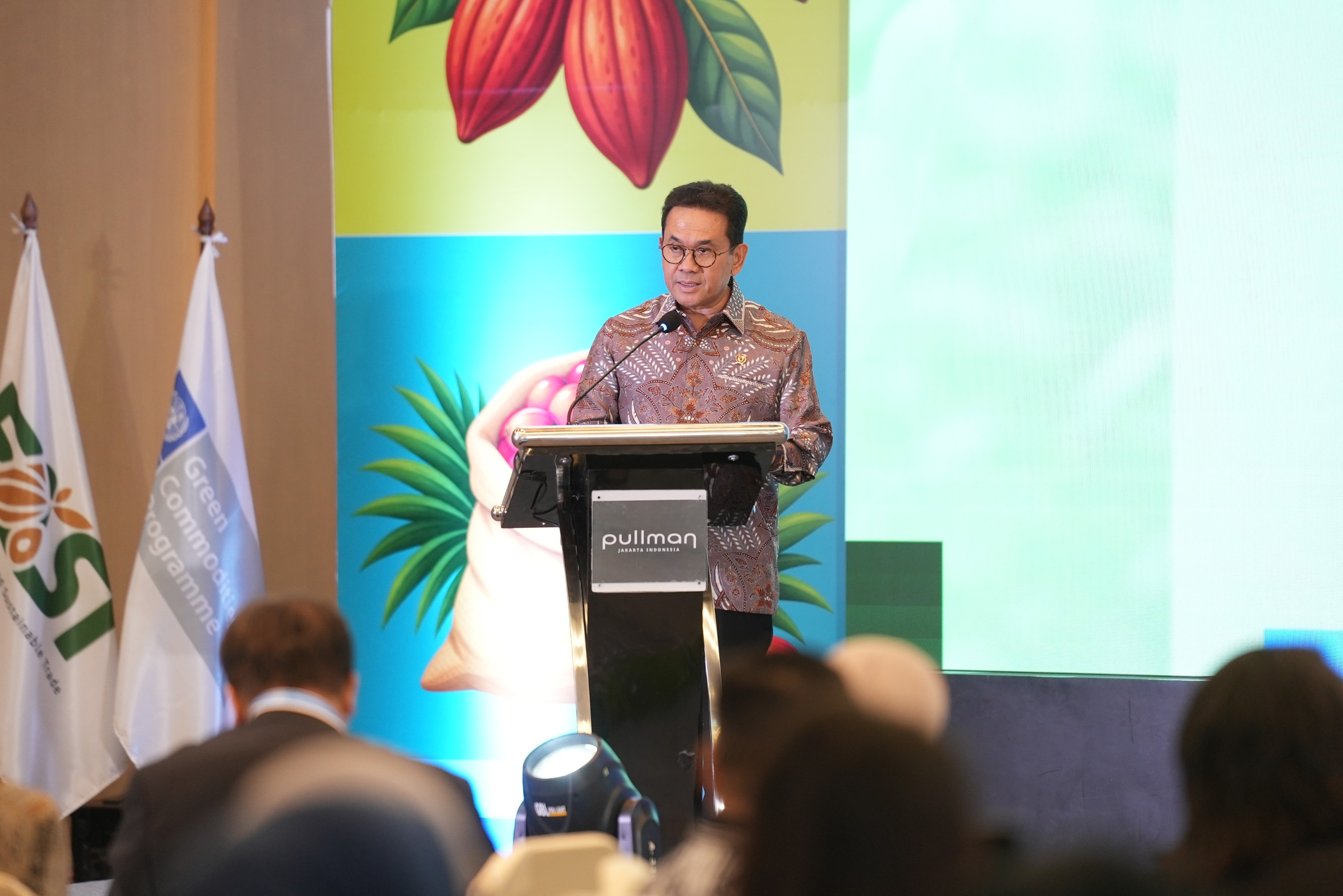 Hadiri Forum Kakao dan Kelapa Sawit, Mendag Budi Santoso Dorong Peningkatan Nilai Tambah dan Keberlanjutan